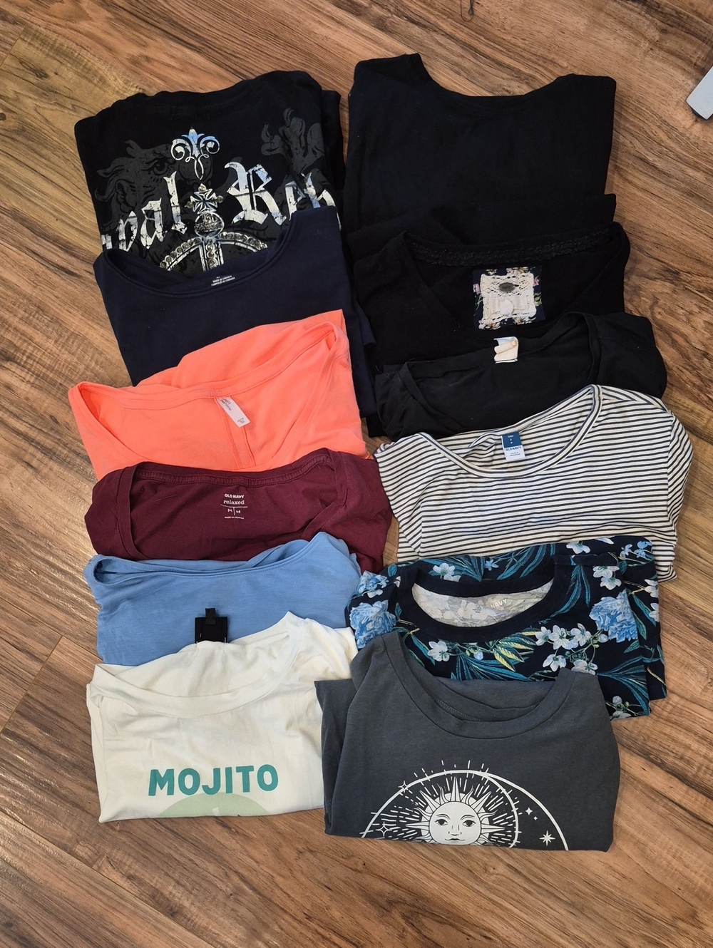 💙 12 Piece - Mixed Crewneck T-Shirt Bundle - Multi Color